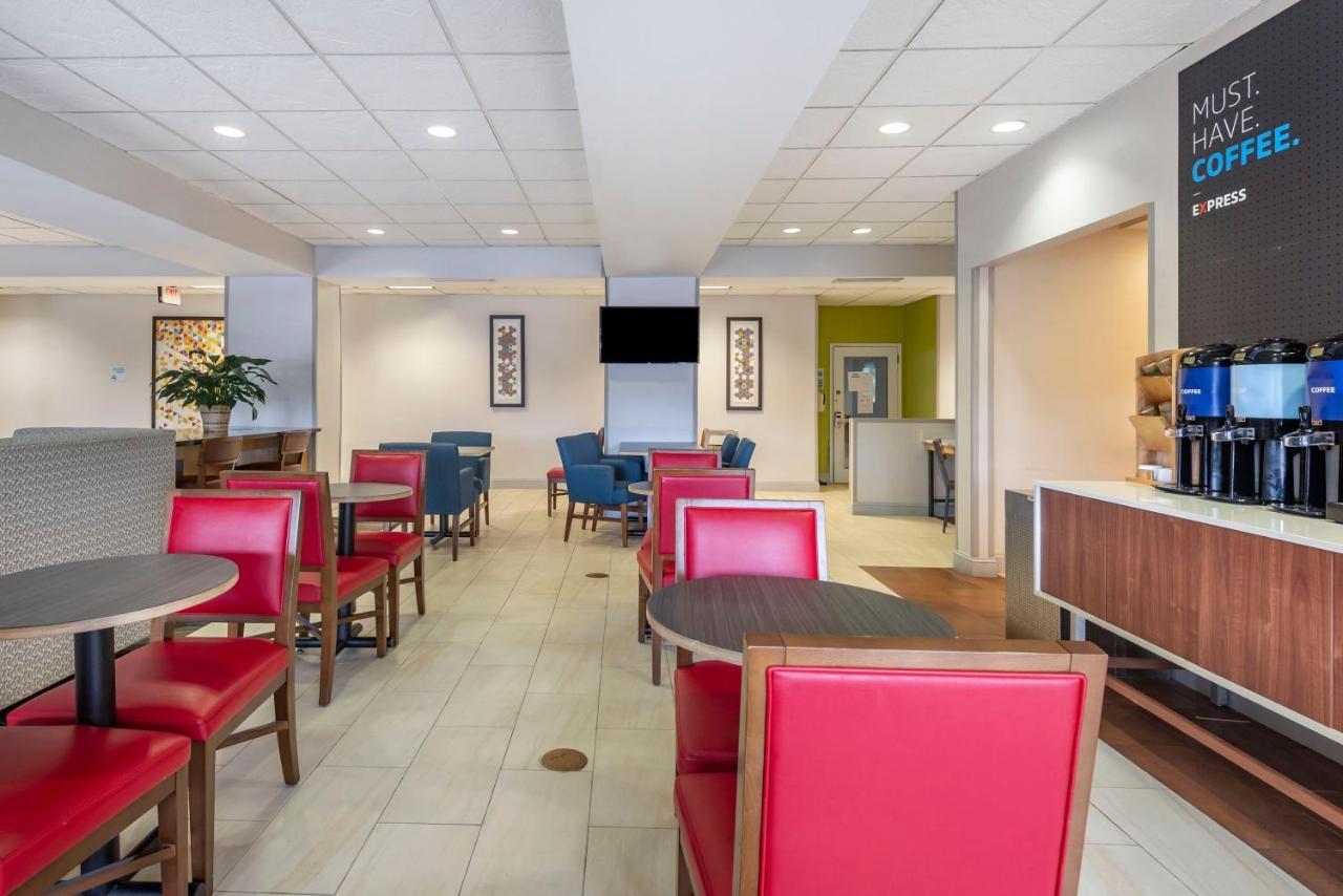 Holiday Inn Express Charlotte West - Gastonia By Ihg Zewnętrze zdjęcie