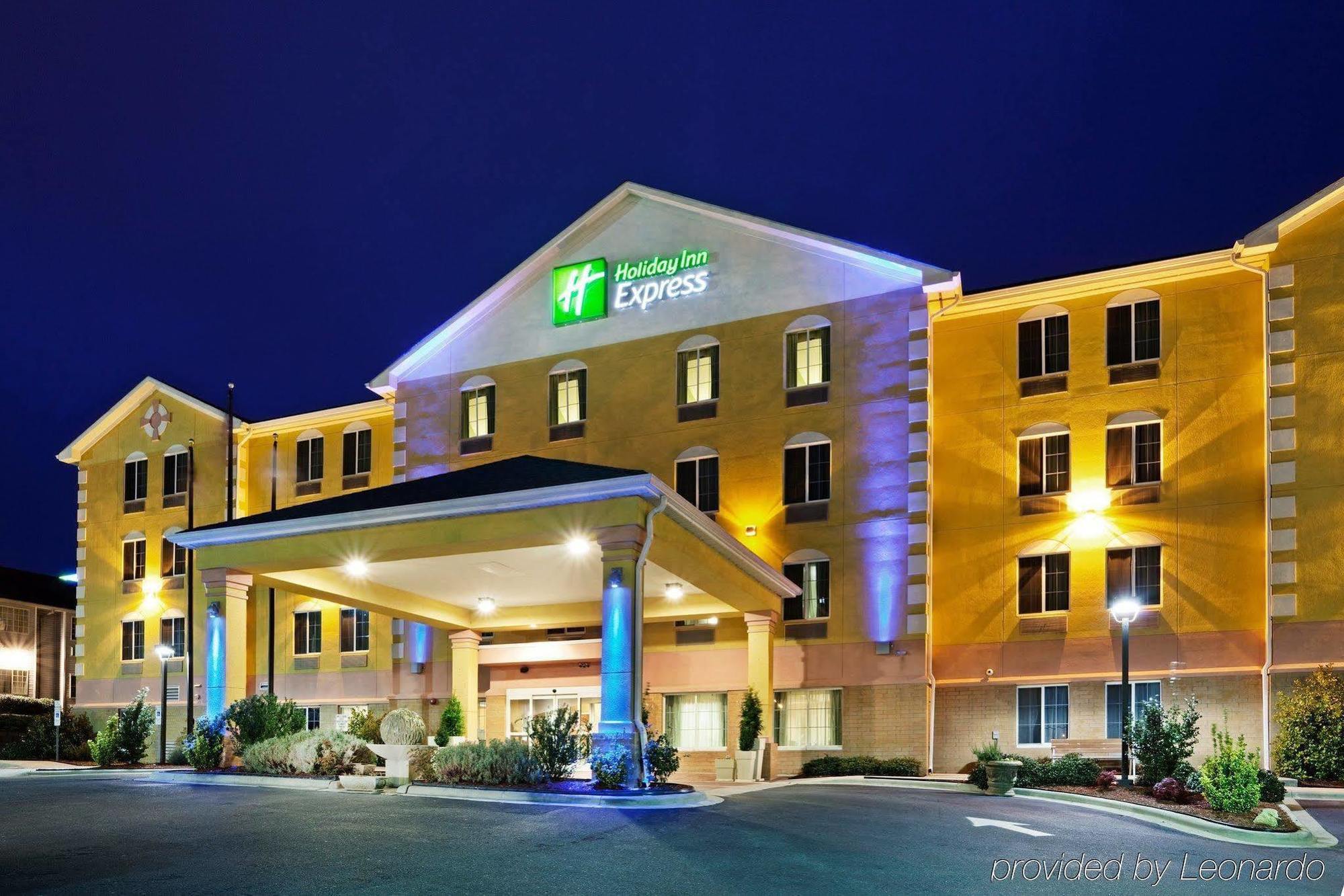Holiday Inn Express Charlotte West - Gastonia By Ihg Zewnętrze zdjęcie